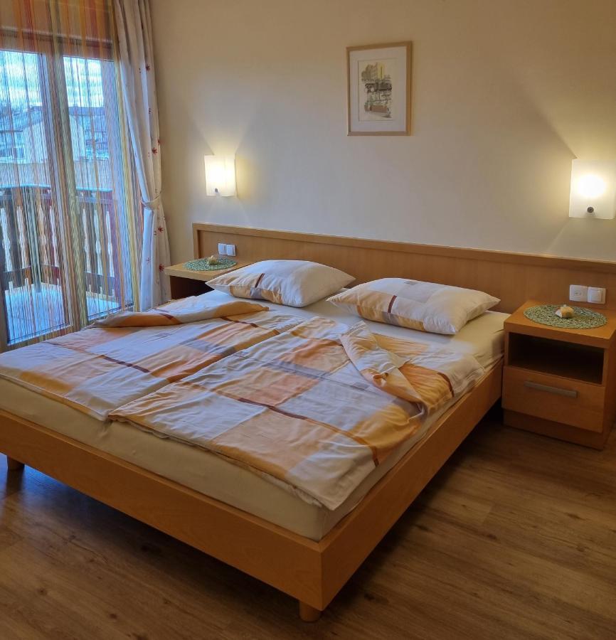 Apartments Ad 拉登齐 外观 照片